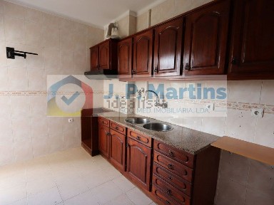 Apartamento T3 à venda na Rua Dom Pedro II, 54