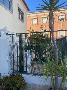 Apartamento T3 à venda na Rua Dom João IV s/n