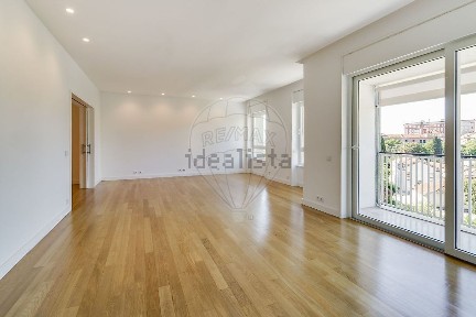 Arrendamento de duplex na Rua das Amoreiras