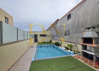 Apartamento T2 à venda na Rua dos Sobreiros