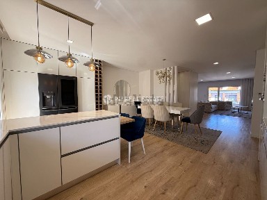 Apartamento T4 à venda em Tavarede