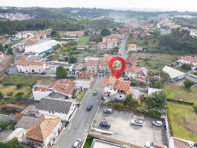 Moradia independente à venda em São Paio de Oleiros