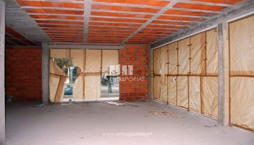 Espaço comercial à venda em Aldreu