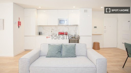 Arrendamento de apartamento T1 na Rua do Paraíso