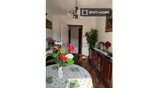 Arrendamento de apartamento T2 na Praça Cottinelli Telmo