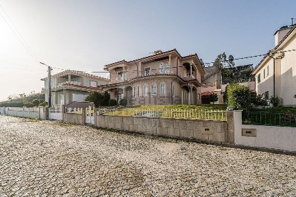 Moradia independente à venda na Travessa da Serra Água e Leite