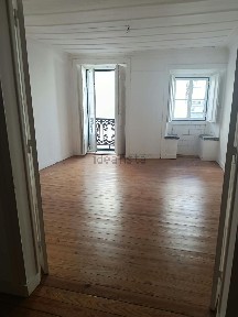 Arrendamento de apartamento T1 na Cruz de Santa Helena