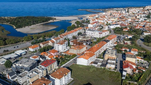 Apartamento T1 à venda na Rua Doutor Mesquita da Silva, 189