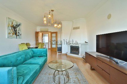 Arrendamento de apartamento T2 na Avenida Dom Manuel i, 23