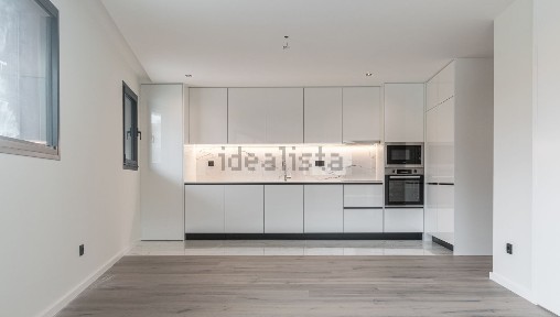 Arrendamento de apartamento T2 na Rua 40