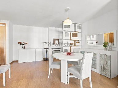 Apartamento T3 à venda na Rua Fernando Gusmão