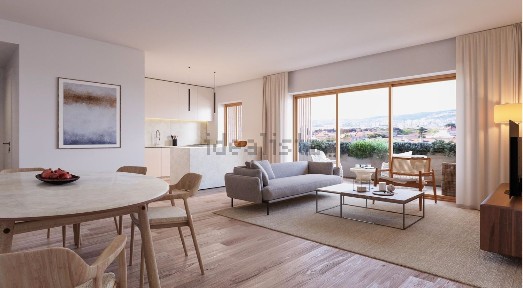 Apartamento T2 à venda na Rua Professor Manuel Viegas Guerreiro