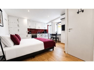 Apartamento T0 à venda na Escadinhas dos Remédios