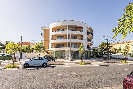 Apartamento T2 à venda na Rua do Gil