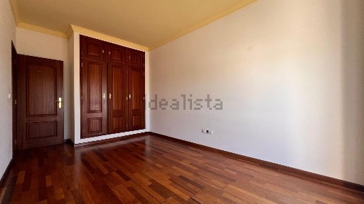Arrendamento de apartamento T2 na Rua Ferreira de Castro
