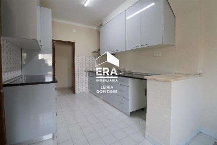 Apartamento T3 à venda na Rua Firmino Domingues