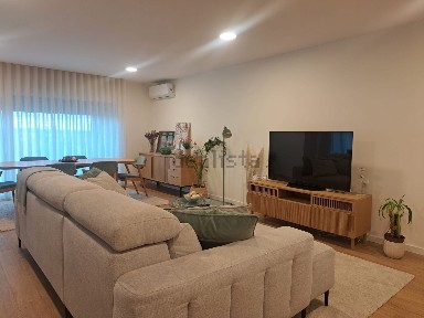 Apartamento T3 à venda em Marrazes e Barosa