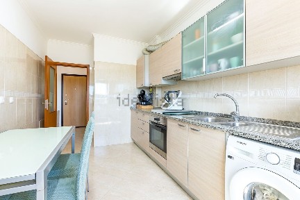 Apartamento T2 à venda na Rua Francisco Pereira de Moura