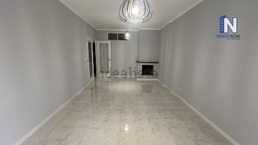 Arrendamento de apartamento T2 na Rua do Cruzeiro