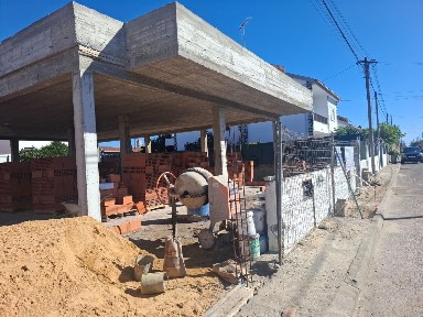 Moradia independente à venda no Centro