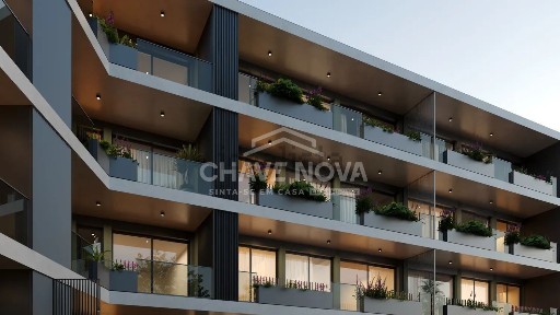 Apartamento T2 à venda na Rua Lavouras