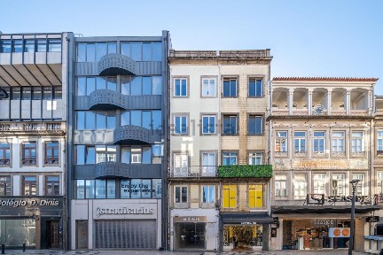 Apartamento T0 à venda na Rua de Santa Catarina, 222