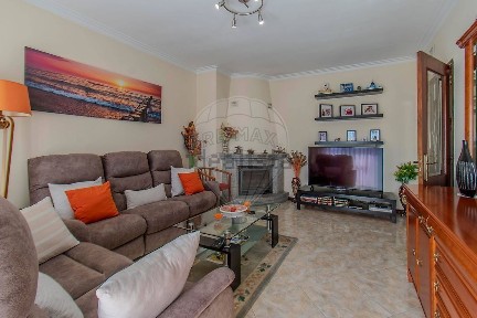 Apartamento T2 à venda na Rua Doutor Joaquim Moutinho dos Santos