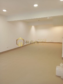 Arrendamento de espaço comercial na Rua do Bonjardim