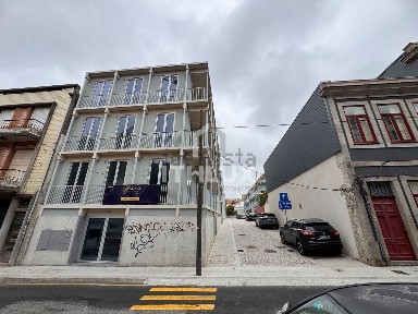 Arrendamento de duplex em Aliados - Clérigos - Carlos Alberto