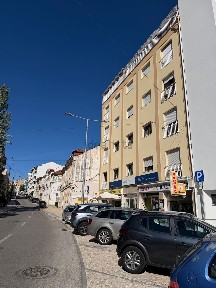 Arrendamento de apartamento T2 na Rua Combatentes da Grande Guerra, 48
