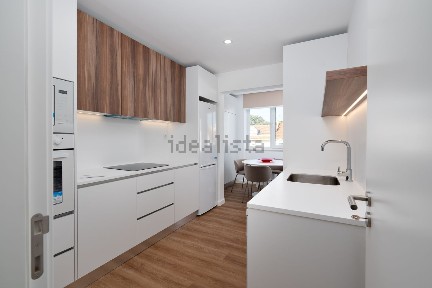 Arrendamento de apartamento T2 na Rua Serpa Pinto
