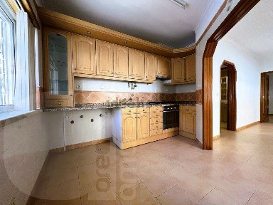 Arrendamento de apartamento T1 na Santa Marta do Pinhal