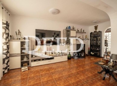 Apartamento T3 à venda no Caminho do Amparo s/n