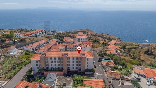 Apartamento T2 à venda na Rua Pedro do Nascimento