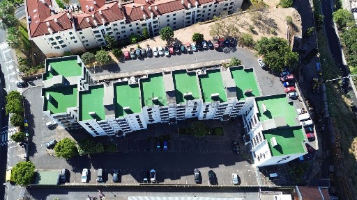 Apartamento T3 à venda no Caminho da Achada, 7
