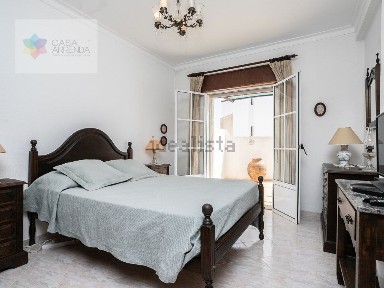 Arrendamento de apartamento T2 na Rua do Poço do Bispo, 15 a