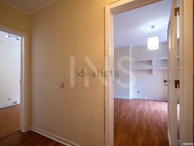 Arrendamento de apartamento T2 na Rua do Monte Leite