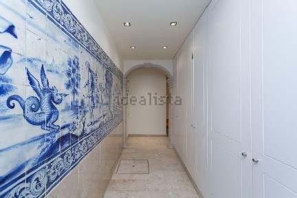 Arrendamento de apartamento T1 na Rua do Poço dos Negros, 30