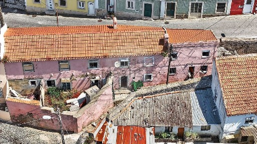 Moradia independente à venda na Rua Felner Duarte