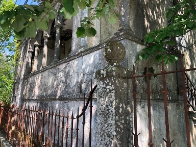 Casa de aldeia à venda na Rua António Cunha, 13