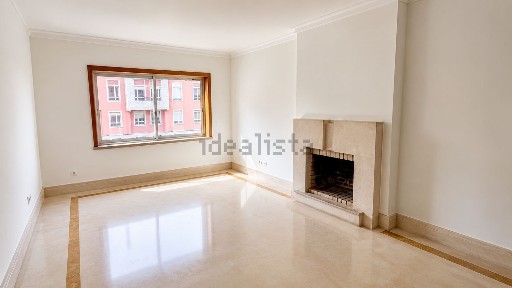 Arrendamento de apartamento T2 em Quinta de Santo António