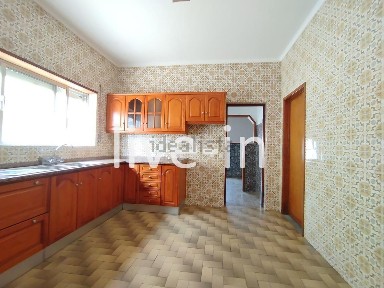Arrendamento de apartamento T1 na Rua Professor Francisco Corújo