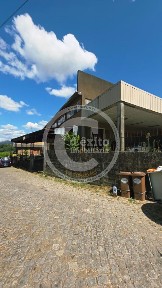 Armazém à venda em Caldelas
