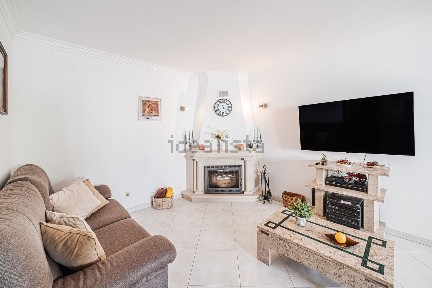 Apartamento T3 à venda na Avenida Miradouro, 33
