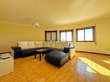 Arrendamento de apartamento T3 em Aver-o-Mar