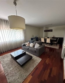 Arrendamento de apartamento T3 em Pedrouços