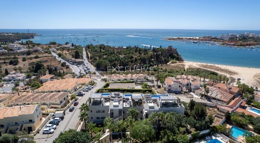 Apartamento T3 à venda em Ferragudo