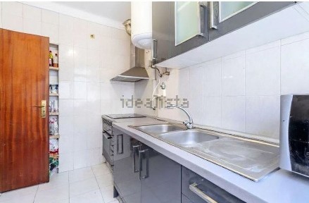 Apartamento T2 à venda na Rua Antero de Quental
