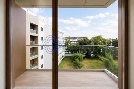 Apartamento T1 à venda na Rua Dom Afonso Henriques, 2810