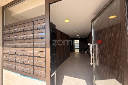 Apartamento T1 à venda na Rua Mário Botas
